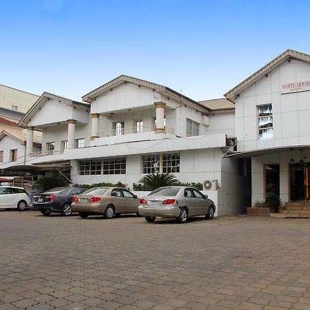 Whitehouse Hotels Ikeja Exterior photo