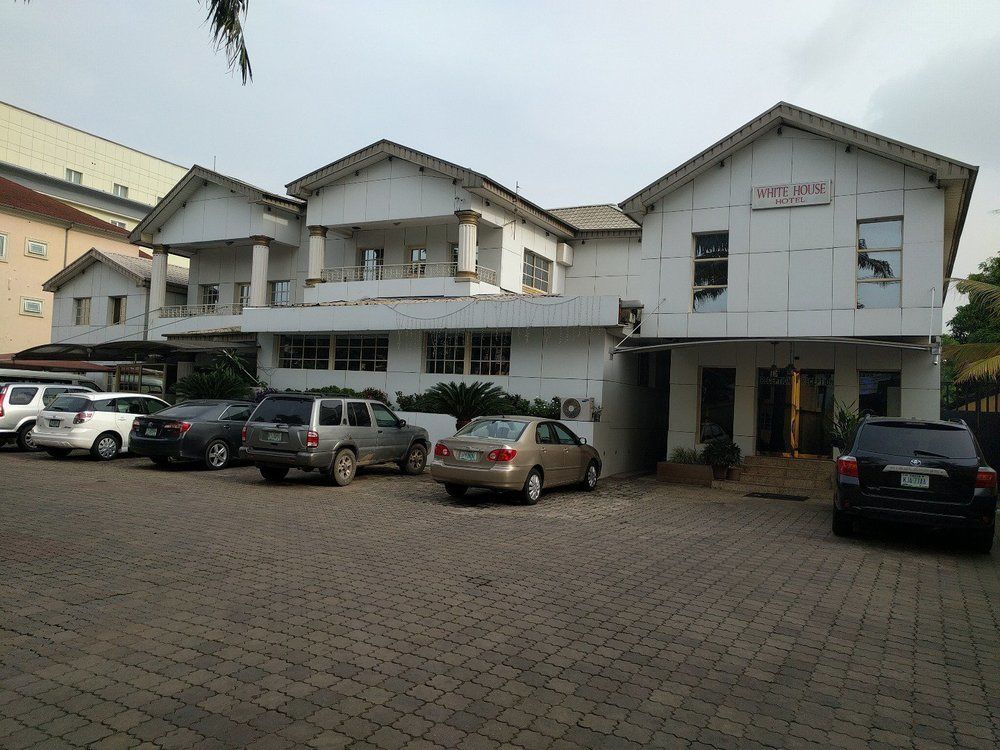 Whitehouse Hotels Ikeja Exterior photo